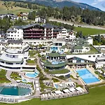 Wellnessresidenz Schalber Szálloda