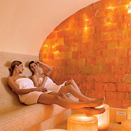 Отель Wellnessresidenz Schalber 5*