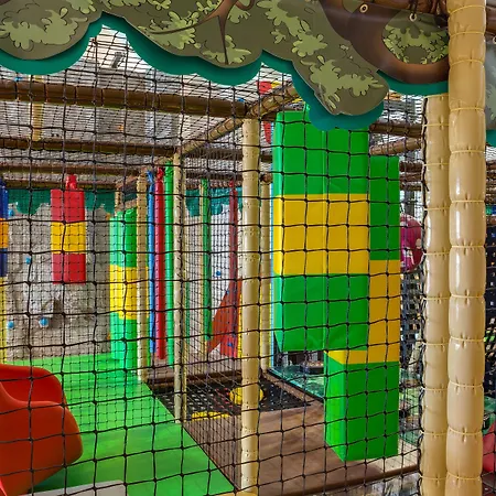 Wellnessresidenz Schalber Серфаус