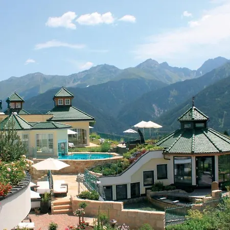 Wellnessresidenz Schalber Отель Серфаус