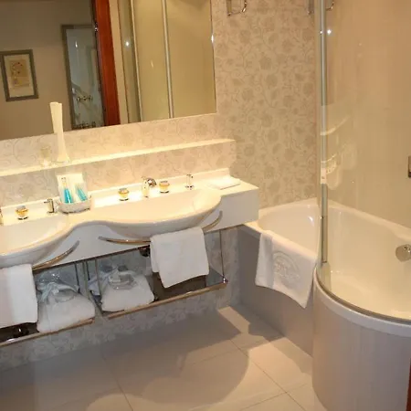 Wellnessresidenz Schalber Отель Серфаус
