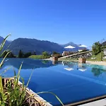Wellnessresidenz Schalber 5* سيرفاوس