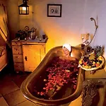 Wellnessresidenz Schalber מלון