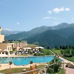 Wellnessresidenz Schalber מלון סרפהאוס