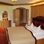 Wellnessresidenz Schalber סרפהאוס